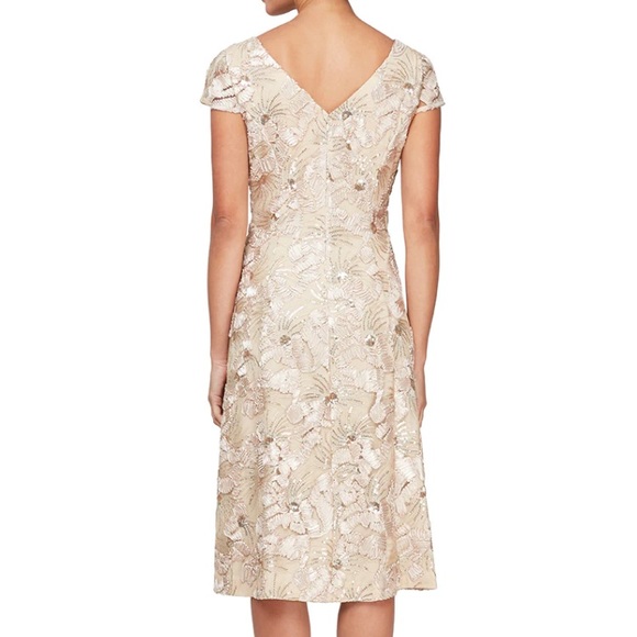 amazon graduation dresses Fulfillment Center UK | AU Size:12/14 Walker Edison Furniture Company Holiday Celebrations